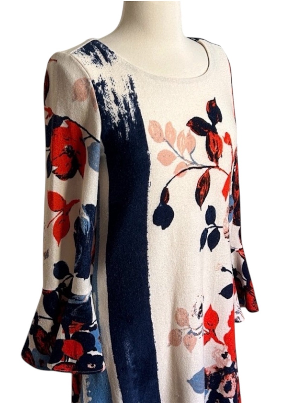 Maeve Anthropologie
Bell Sleeve Floral Anthousai Swing Dress, size XS